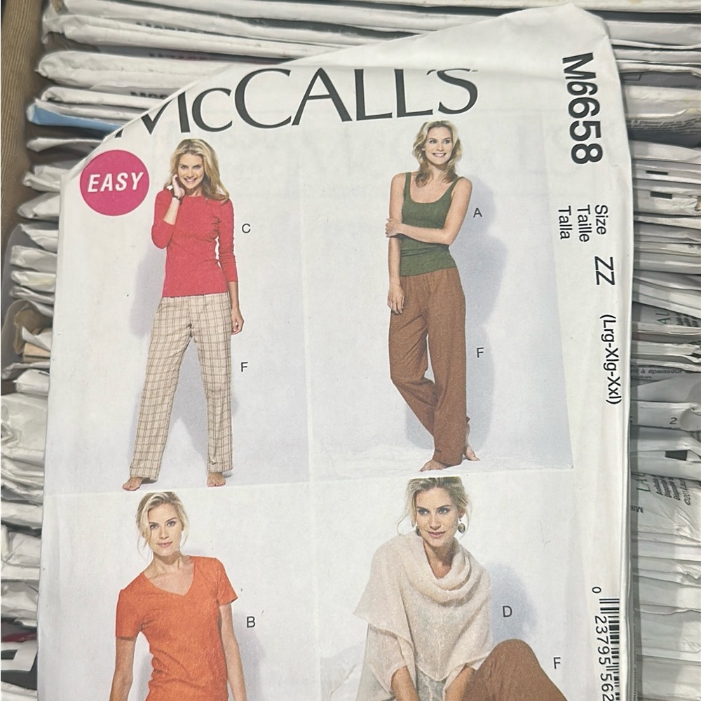 McCall’s Sewing Patterns - Picture 16 of 16